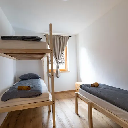 Larch House * צרקליה נה גורניסקם